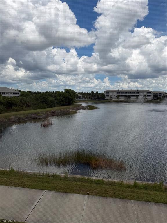 251 Indies Dr E # 201