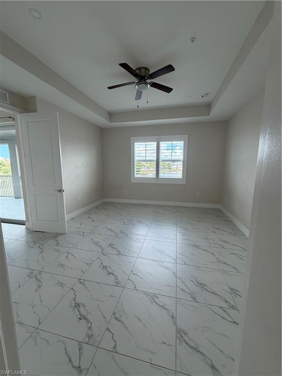251 Indies Dr E # 201