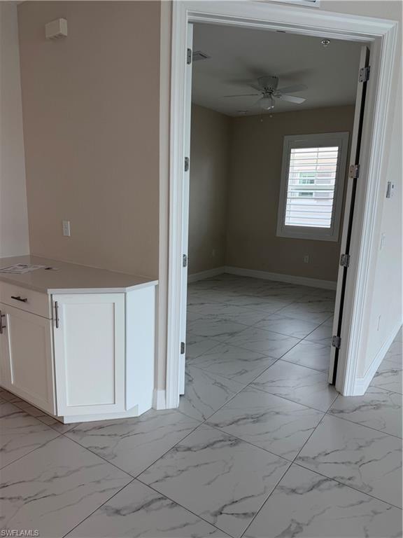 251 Indies Dr E # 201
