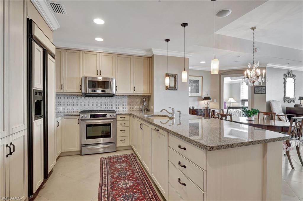 9115 Strada PL # 5411