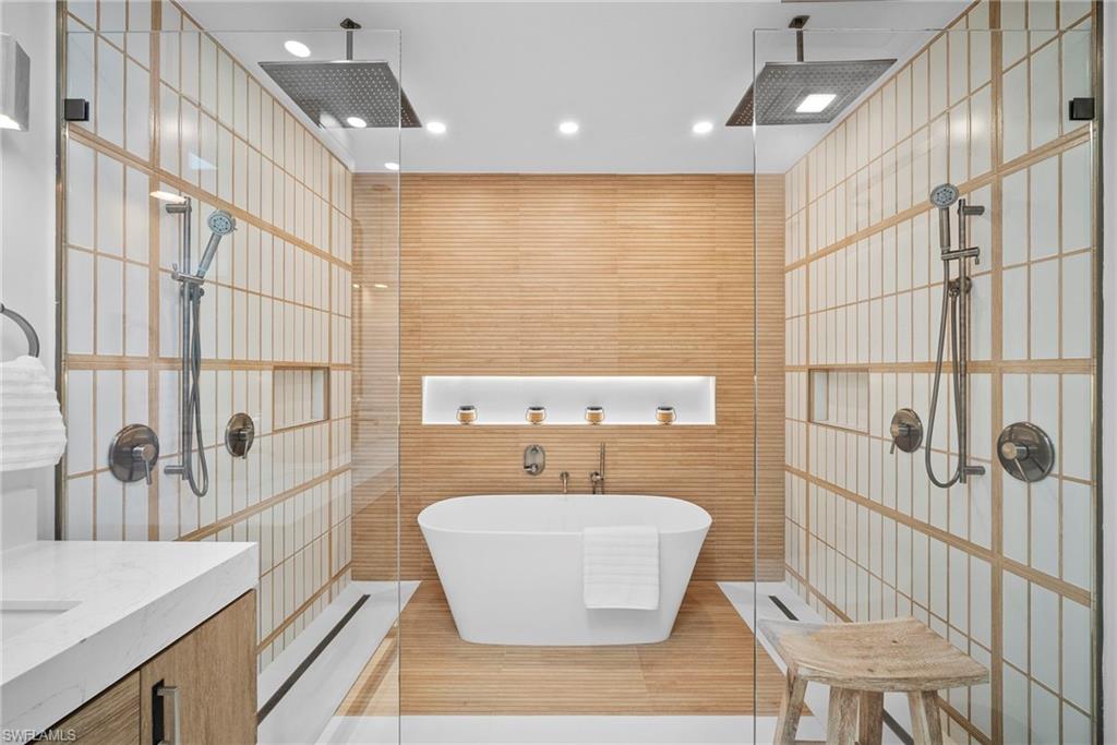 504 Tierra Mar LN E # 2