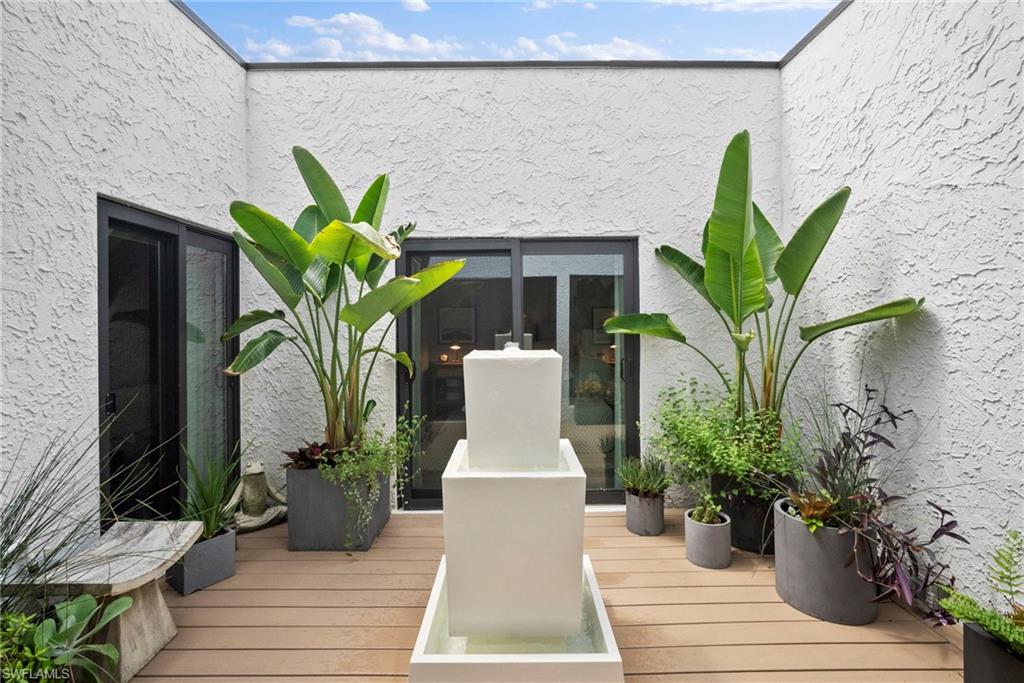 504 Tierra Mar LN E # 2