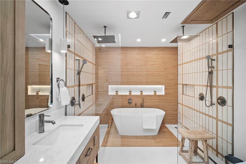 504 Tierra Mar LN E # 2