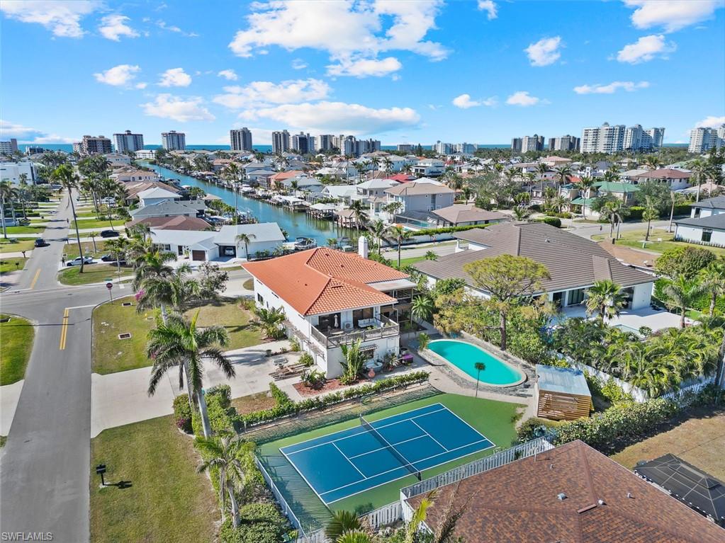 10602 Vanderbilt DR