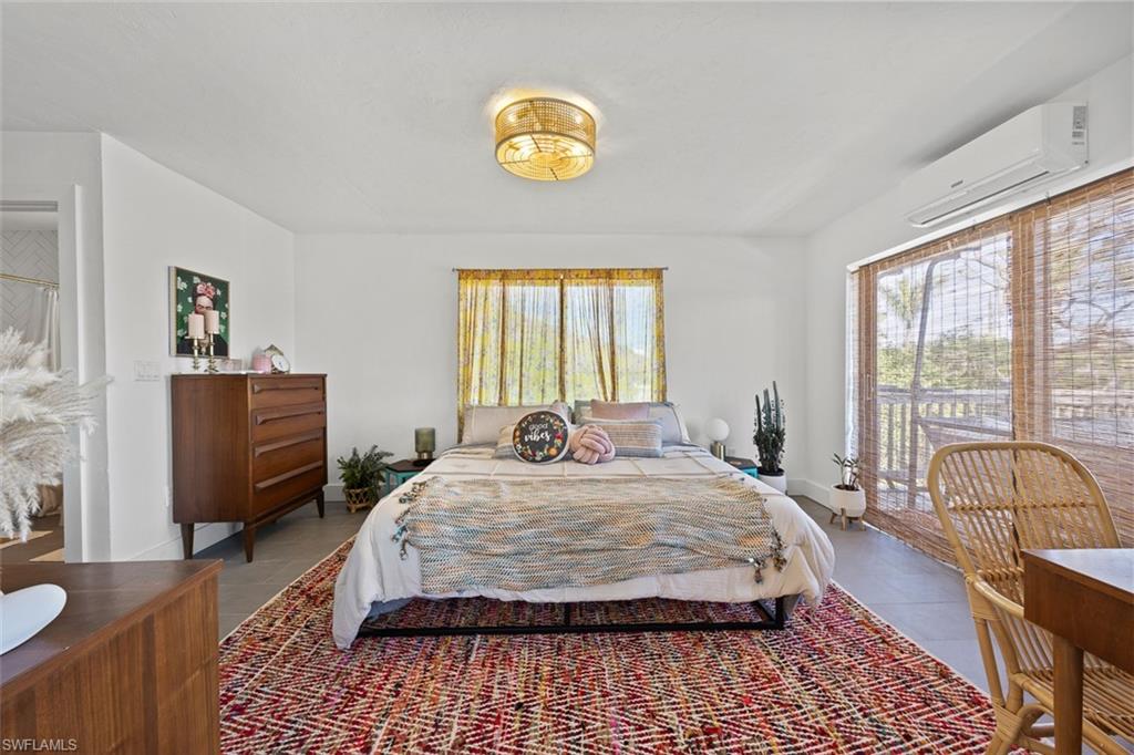 10602 Vanderbilt DR