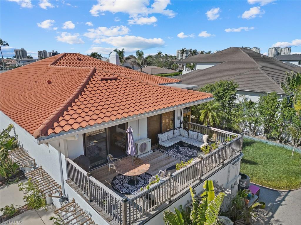 10602 Vanderbilt DR