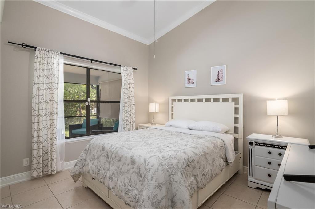 4975 Hickory Wood DR