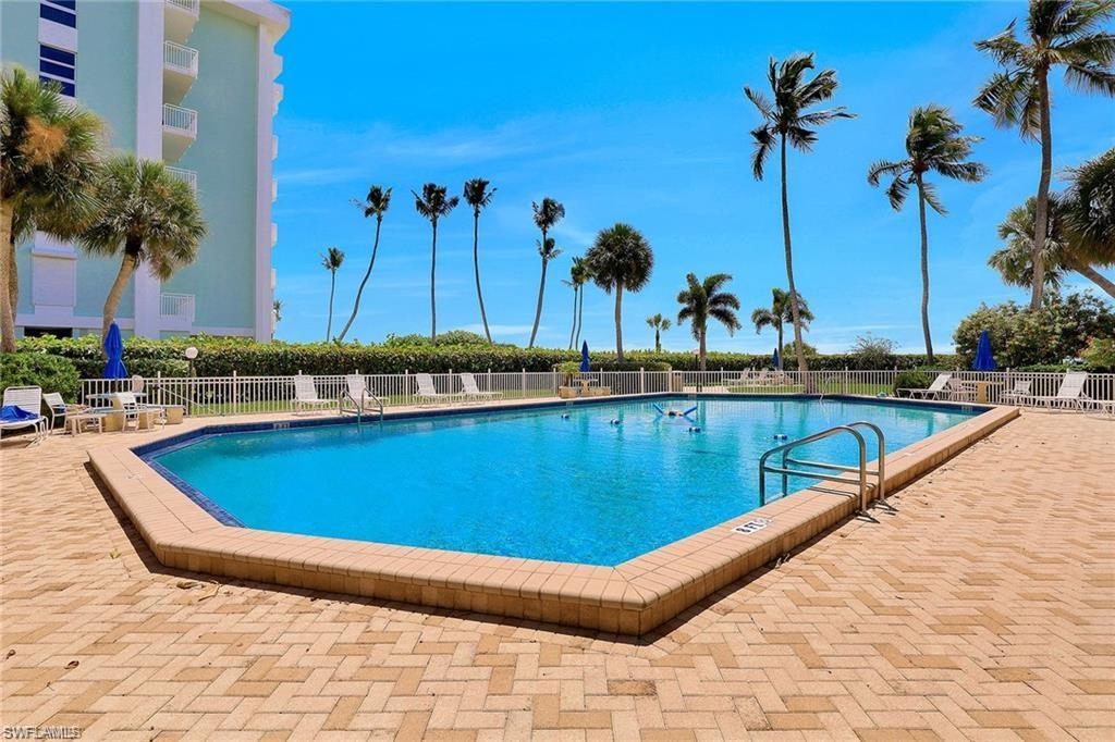 220 Seaview CT # 213