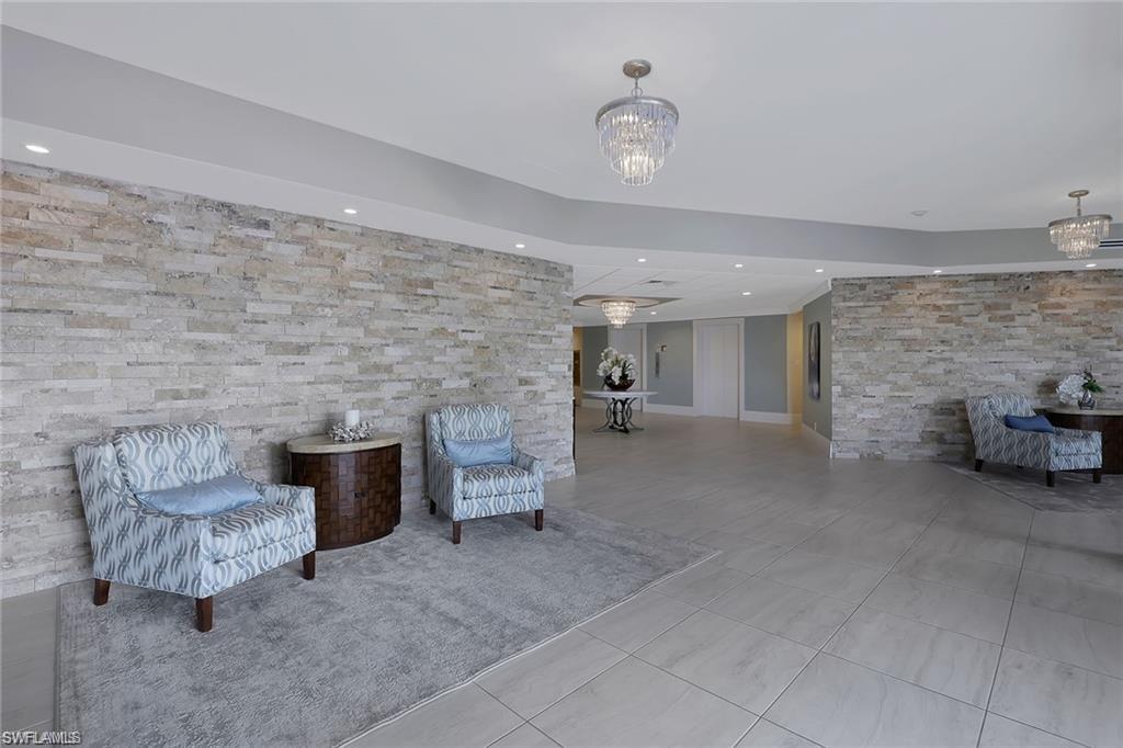 220 Seaview CT # 213