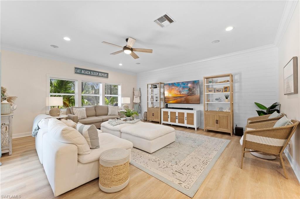 13711 Hickory Run LN