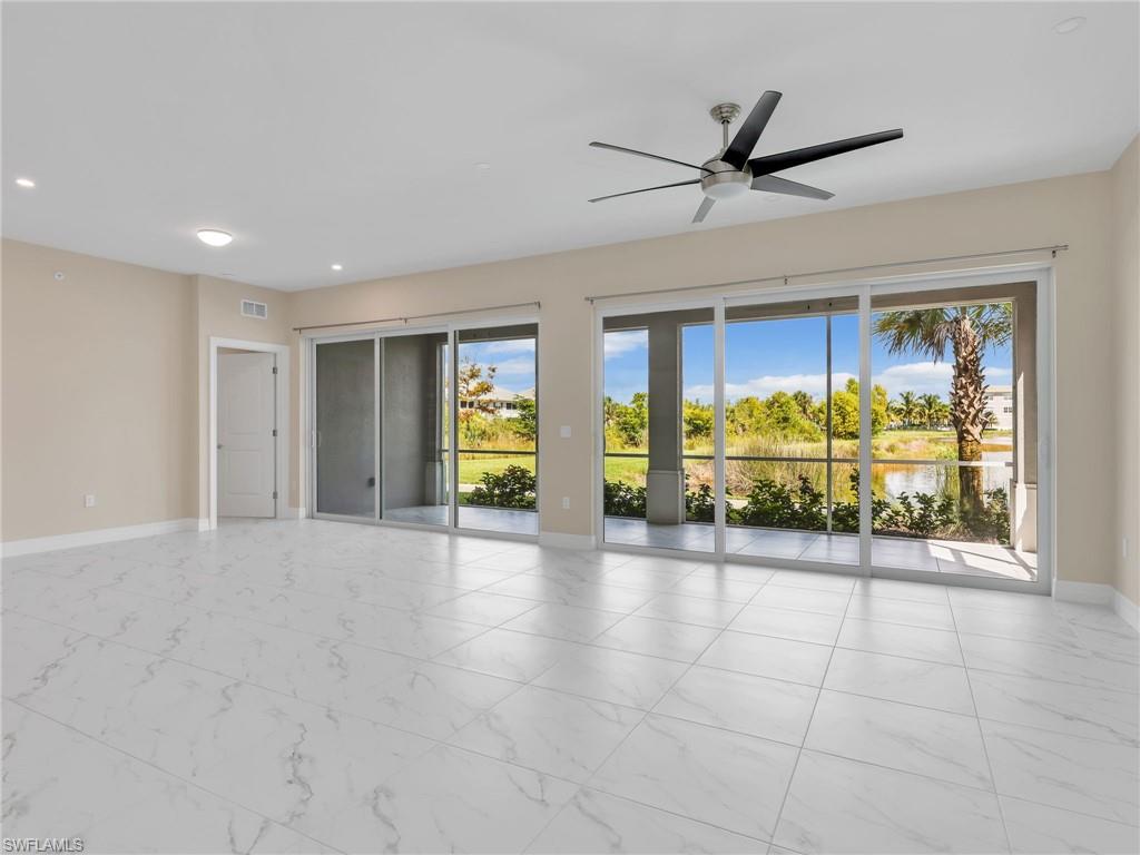 257 Indies Dr E # 102