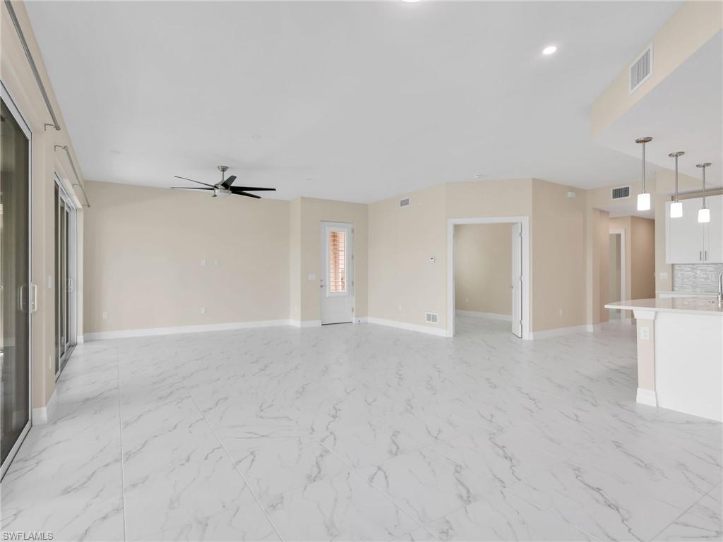 257 Indies Dr E # 102