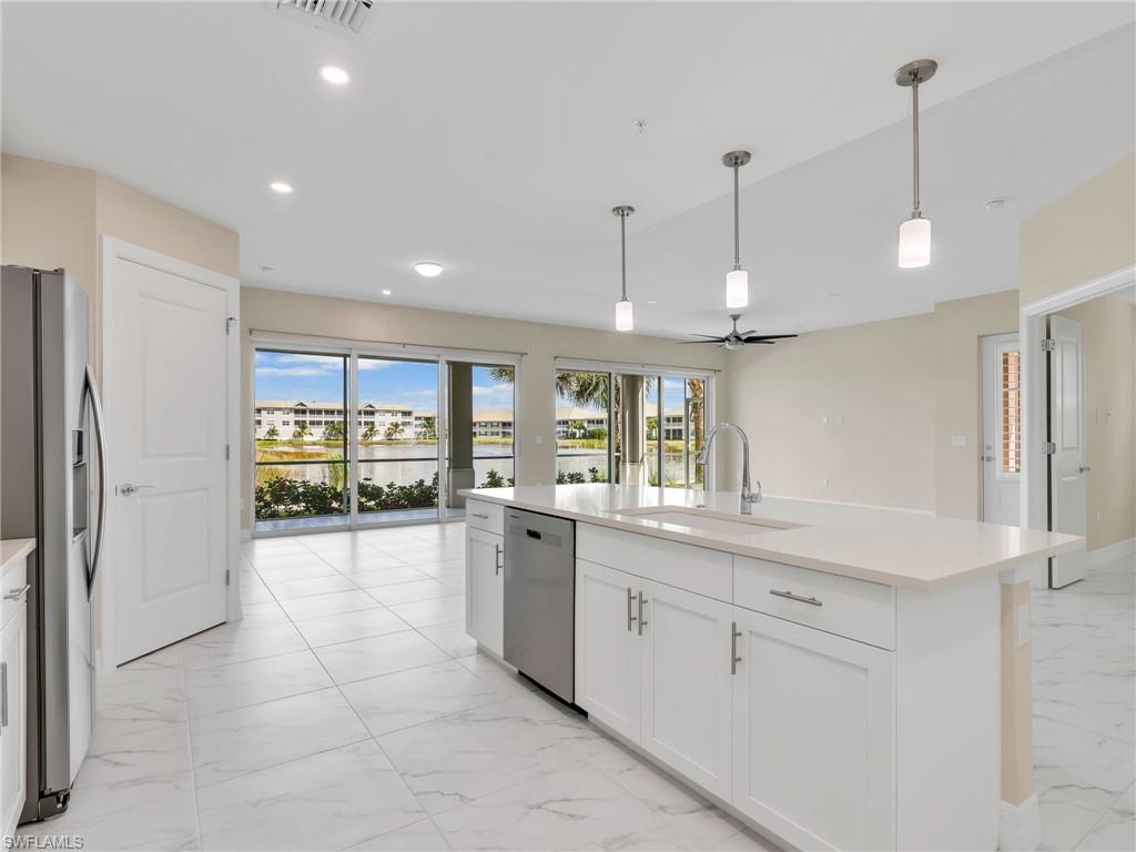 257 Indies Dr E # 102