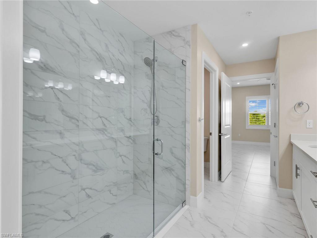 257 Indies Dr E # 102