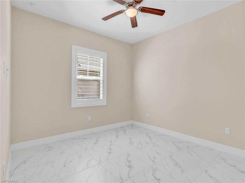 257 Indies Dr E # 102