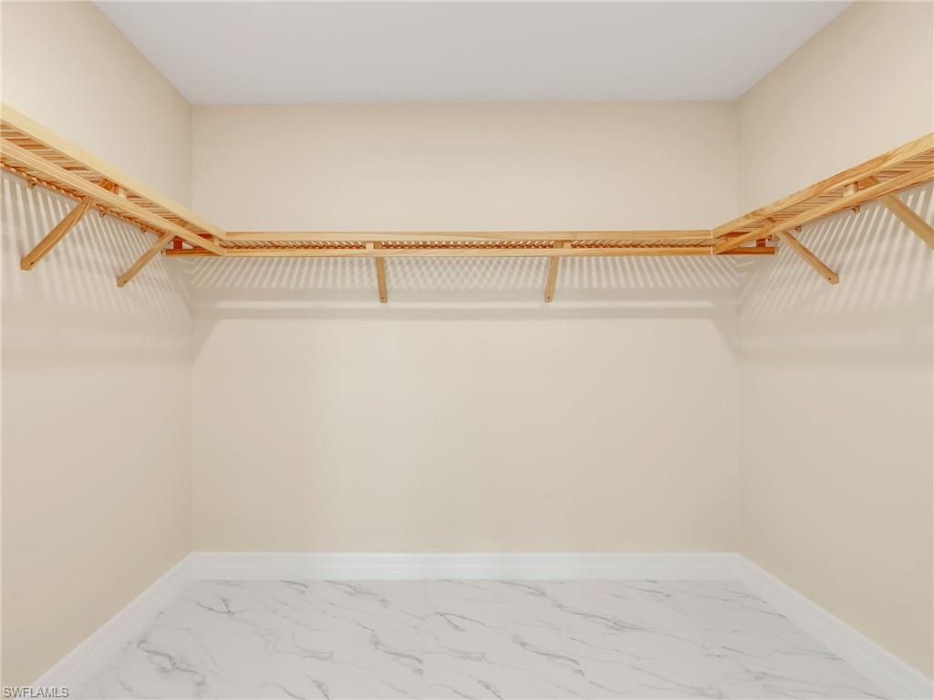 257 Indies Dr E # 102