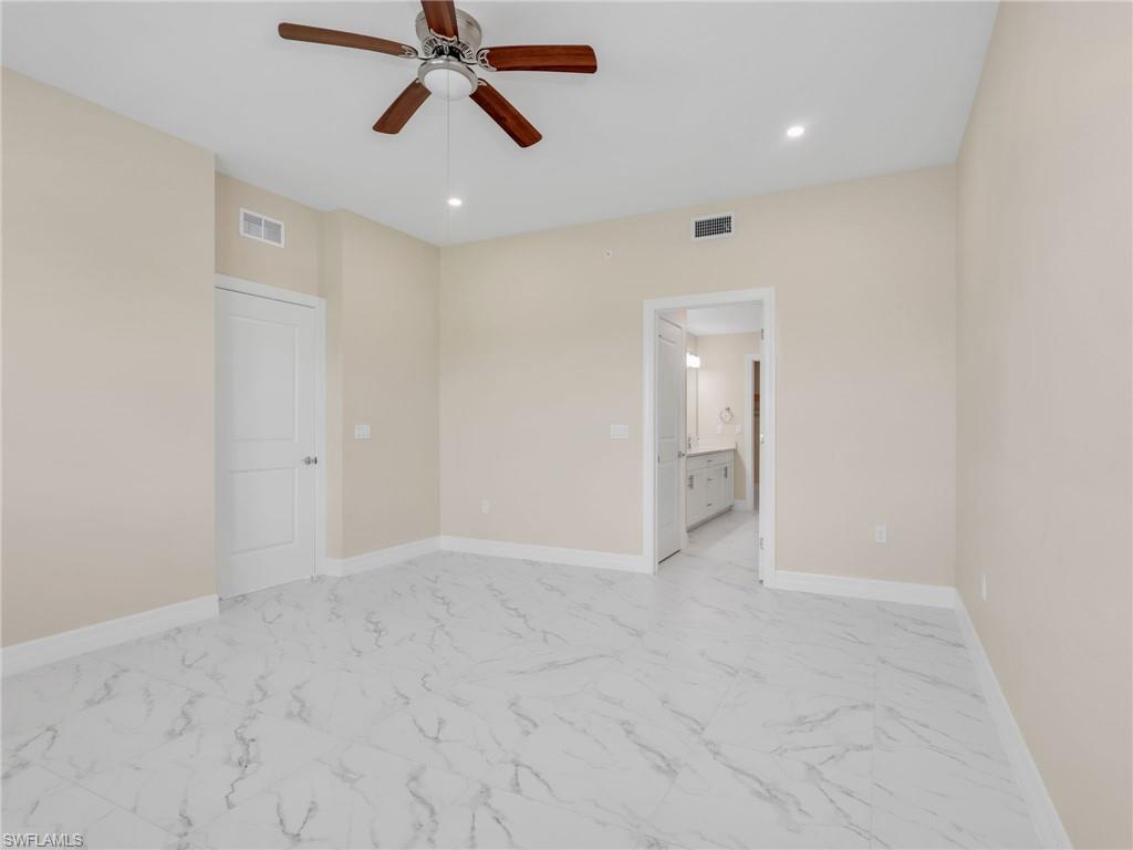 257 Indies Dr E # 102