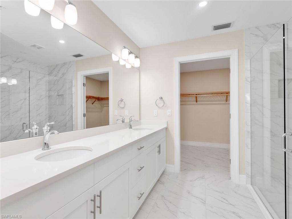 257 Indies Dr E # 102