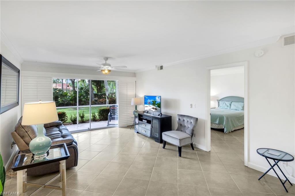 2462 Hidden Lake DR # 201