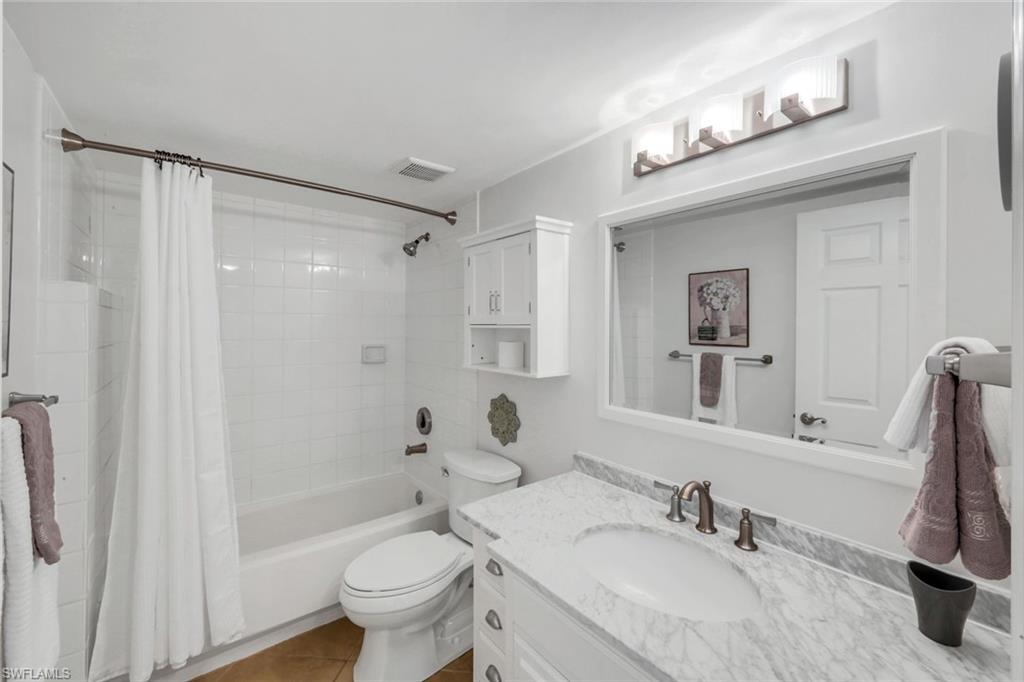 2462 Hidden Lake DR # 201