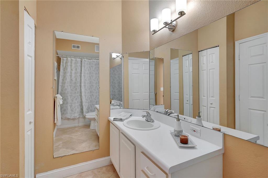 11510 Villa Grand # 407