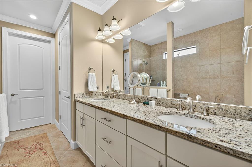 7057 Live Oak DR, NAPLES