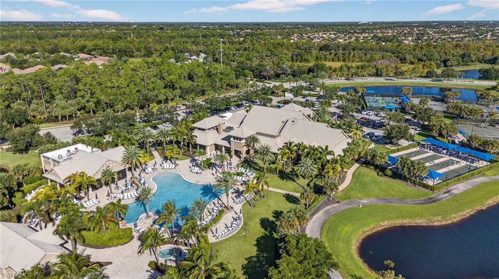 7057 Live Oak DR, NAPLES