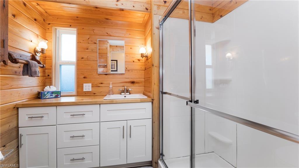 280 Indian Key LN, NAPLES