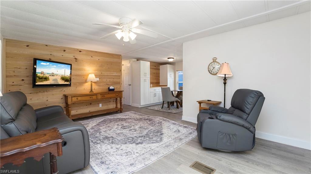 280 Indian Key LN, NAPLES