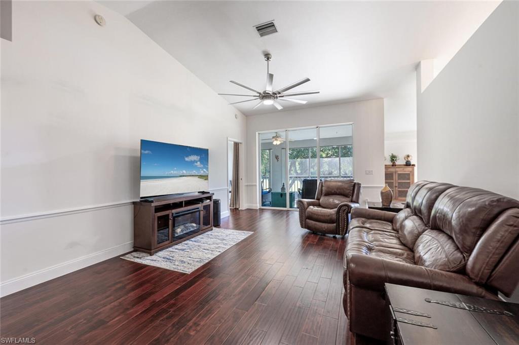 5908 Three Iron DR # 2204, NAPLES Unit: 2204