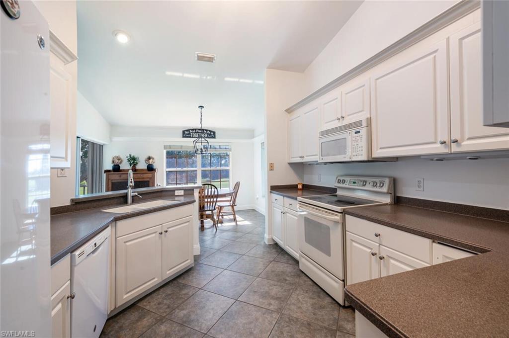 5908 Three Iron DR # 2204, NAPLES Unit: 2204