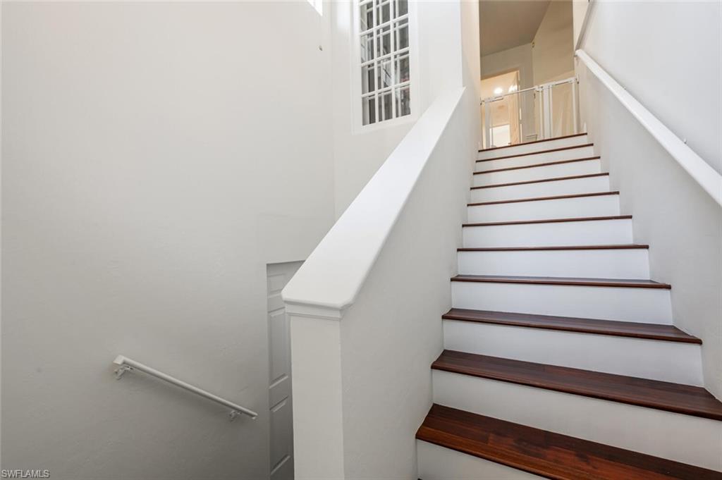 5908 Three Iron DR # 2204, NAPLES Unit: 2204