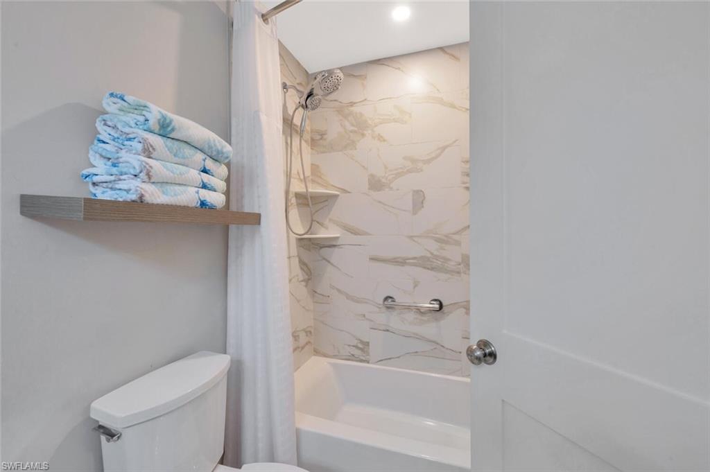 583 Beachwalk CIR # 203 Unit: Q-203