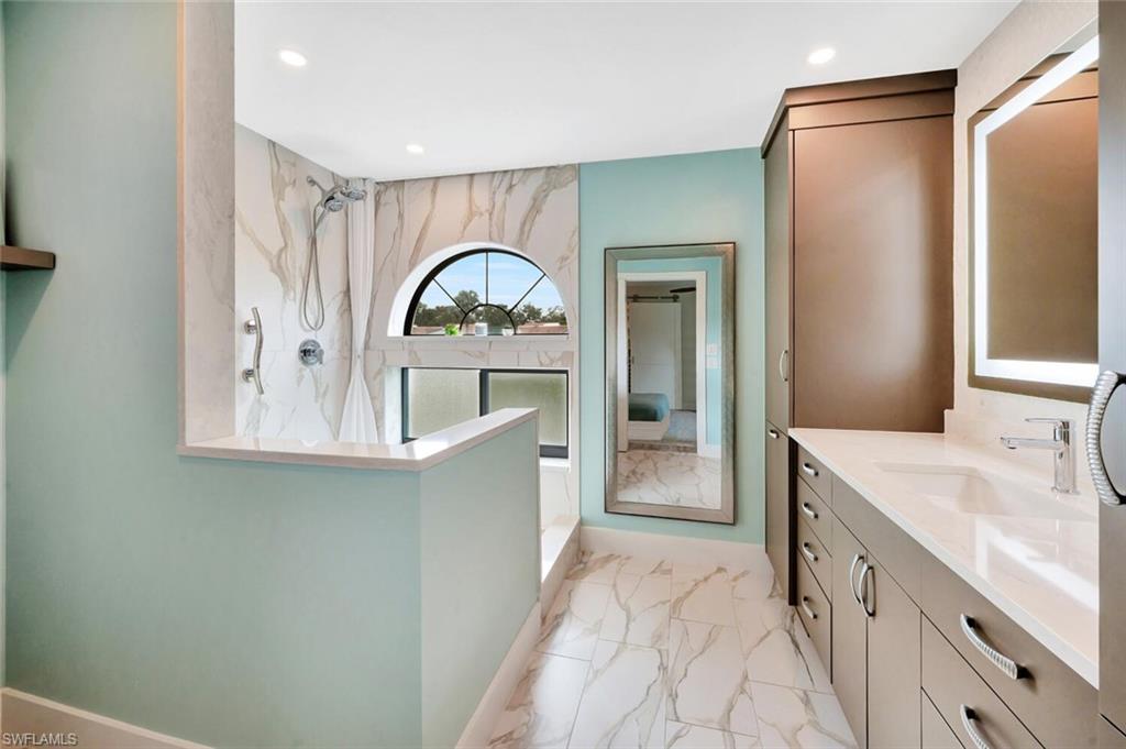 583 Beachwalk CIR # 203 Unit: Q-203