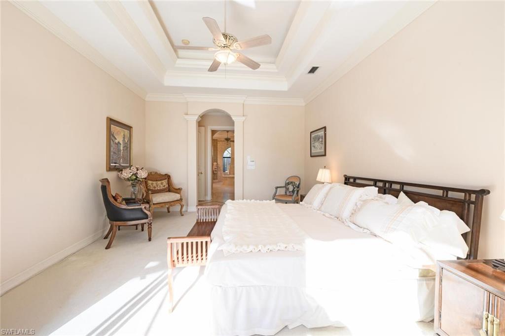 3022 Gainesborough CT, NAPLES