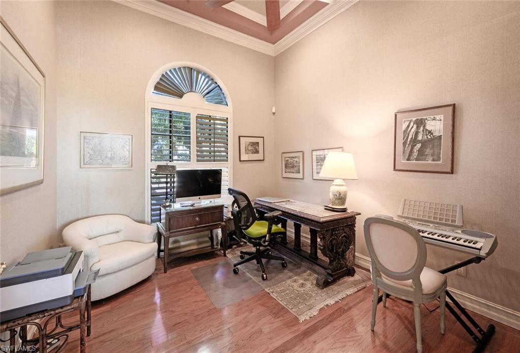 3022 Gainesborough CT, NAPLES