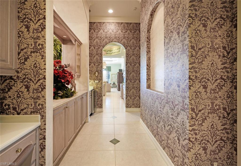 3022 Gainesborough CT, NAPLES