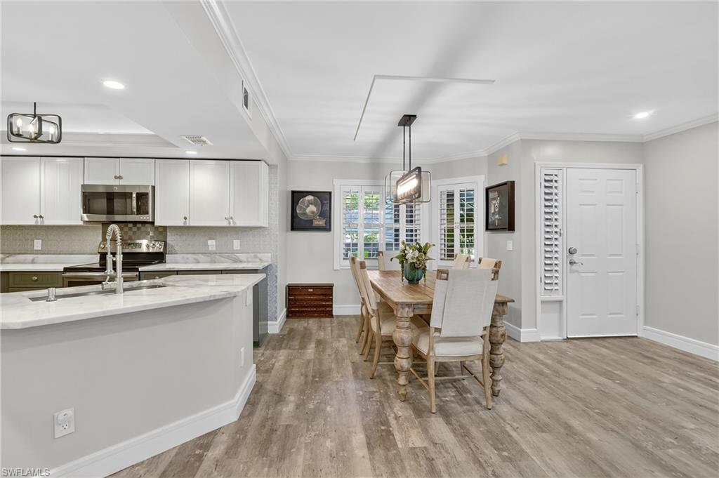 636 Wiggins Bay DR # A14