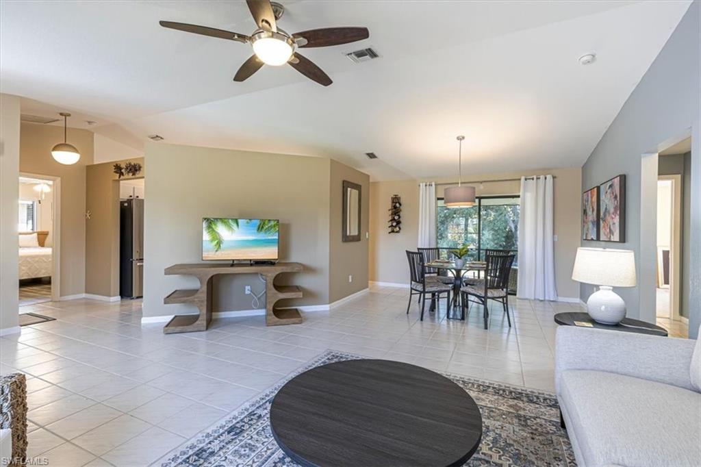 124 Versailles CIR, NAPLES