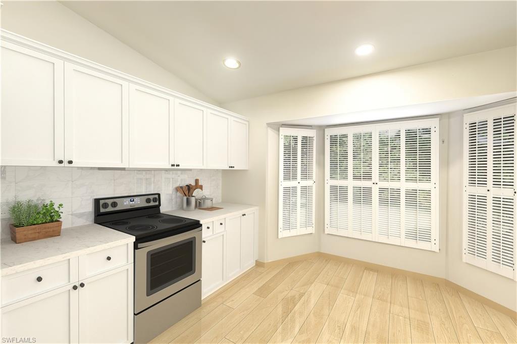 124 Versailles CIR, NAPLES