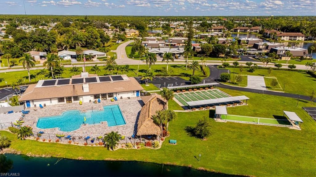 124 Versailles CIR, NAPLES