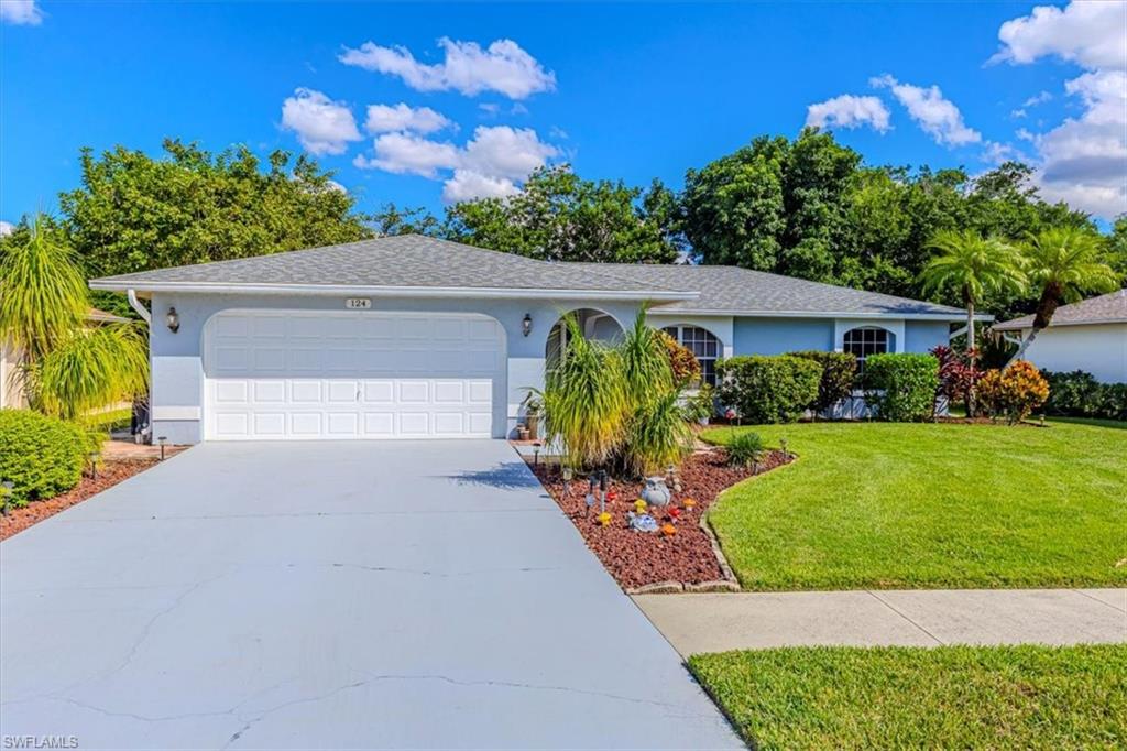 124 Versailles CIR, NAPLES