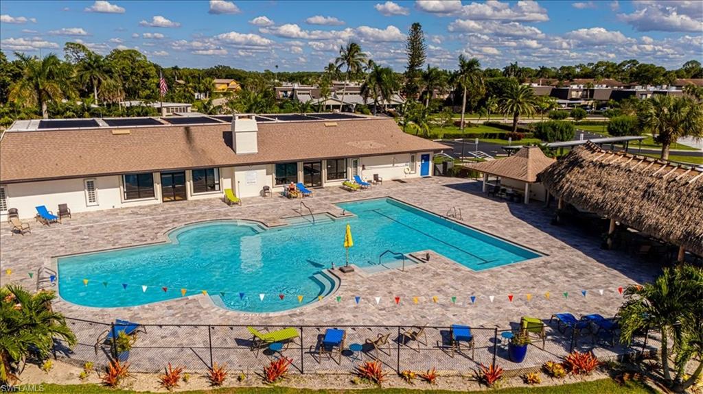 124 Versailles CIR, NAPLES