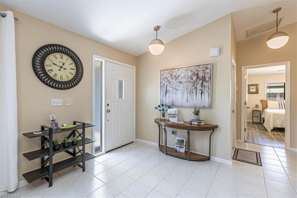 124 Versailles CIR, NAPLES