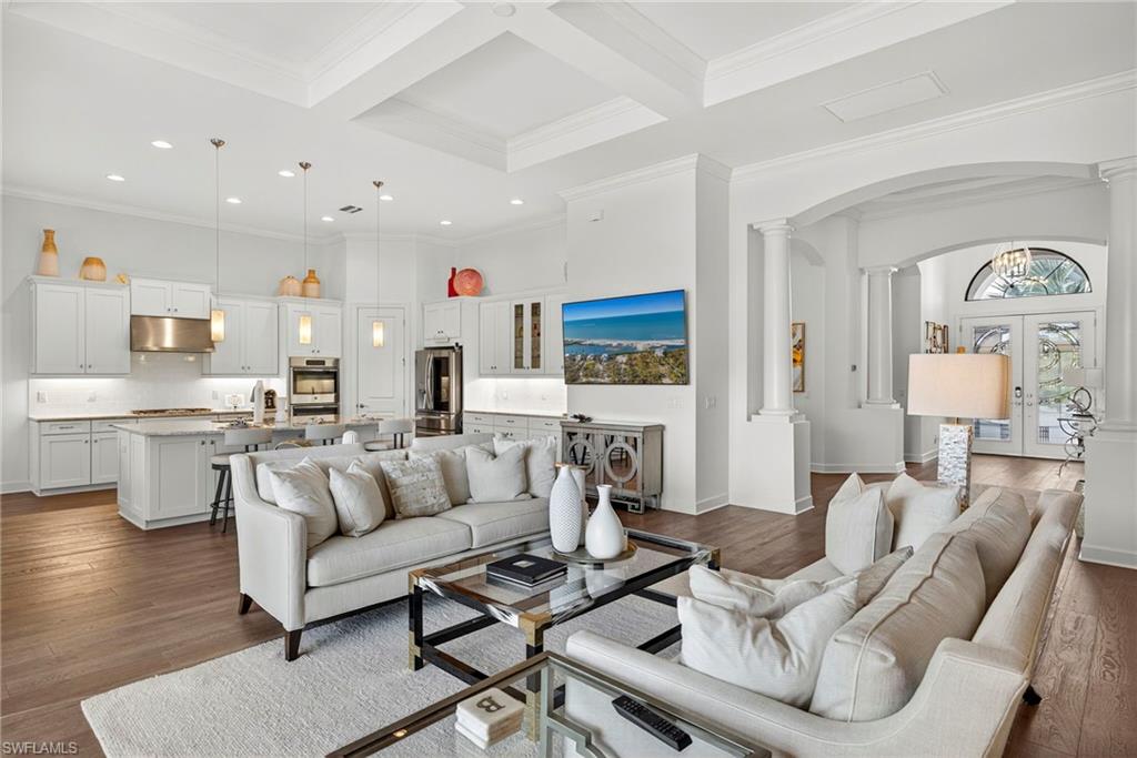 9450 Galliano TER, NAPLES