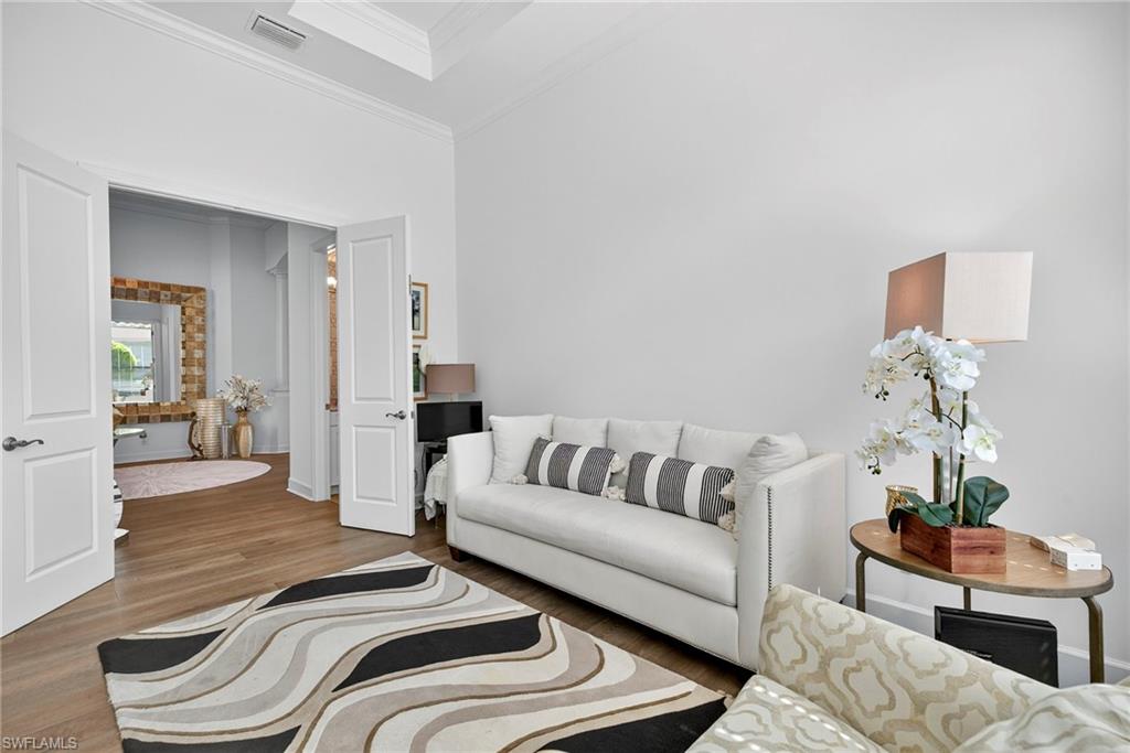 9450 Galliano TER, NAPLES