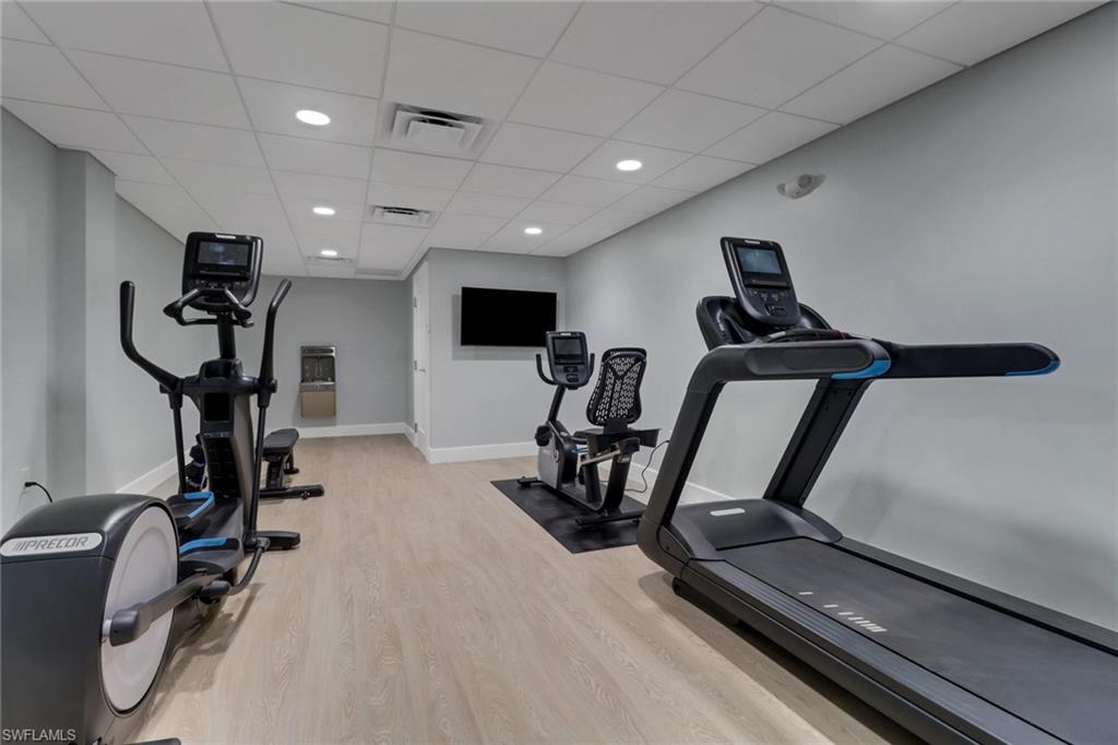 3399 Gulf Shore BLVD N # 303