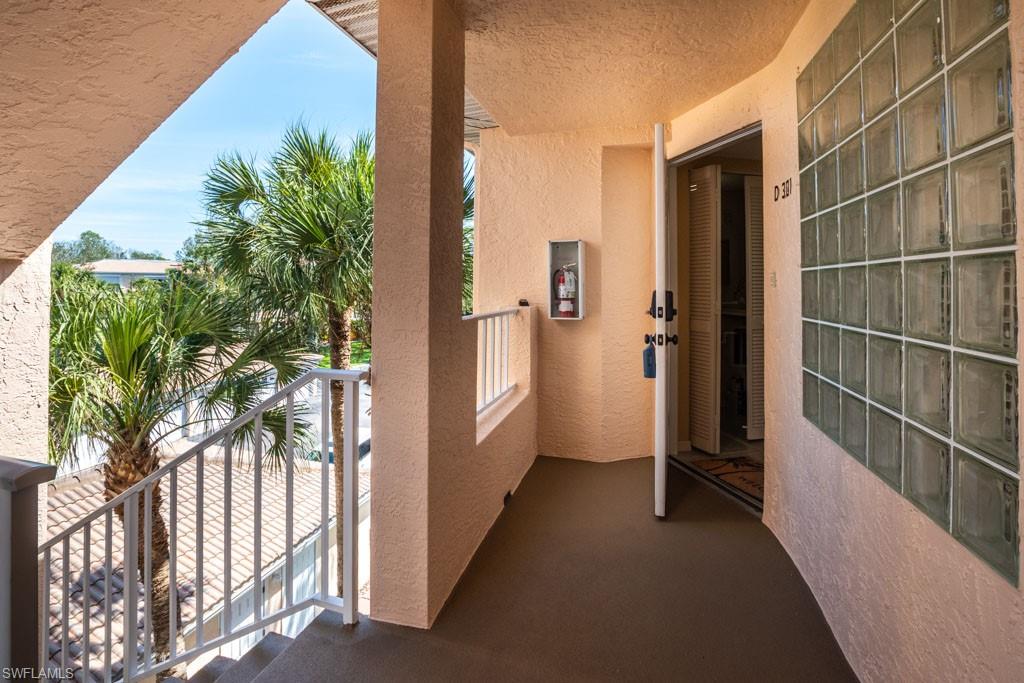 992 Woodshire LN # D301