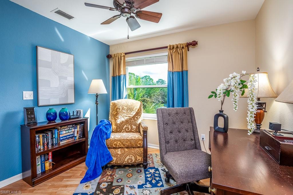 992 Woodshire LN # D301