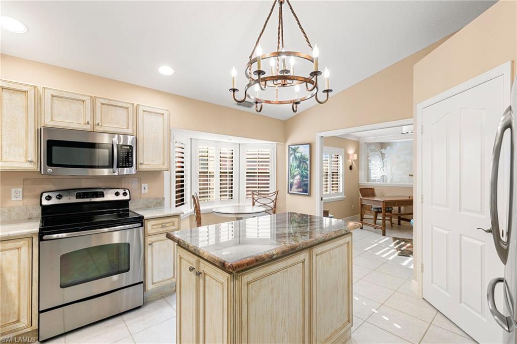 5785 Grande Reserve WAY # 904, NAPLES Unit: 904